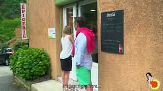 Сексуалдык Тиффани Лейдди катуу трахается менен катуу мүчөсү парня