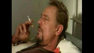 Old guy fucking schoolgirl óga