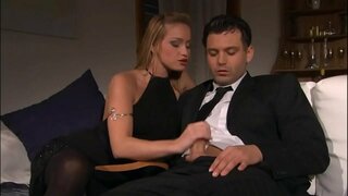 Pravi anal s punim užitkom za pornstars Kati Нобили i svog mladog Pastuha - (HD Scena)