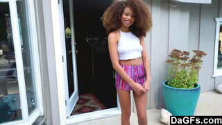 Dagfs - Enom Ebony Babe Njaluk Dheweke Kasempatan Kanggo Jancok Wildly