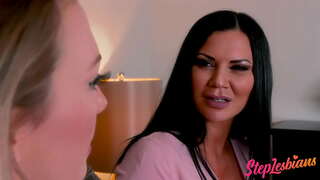 Ögey göstərir Qızı necə düzgün məşğul olmaq лесбийским cinsi